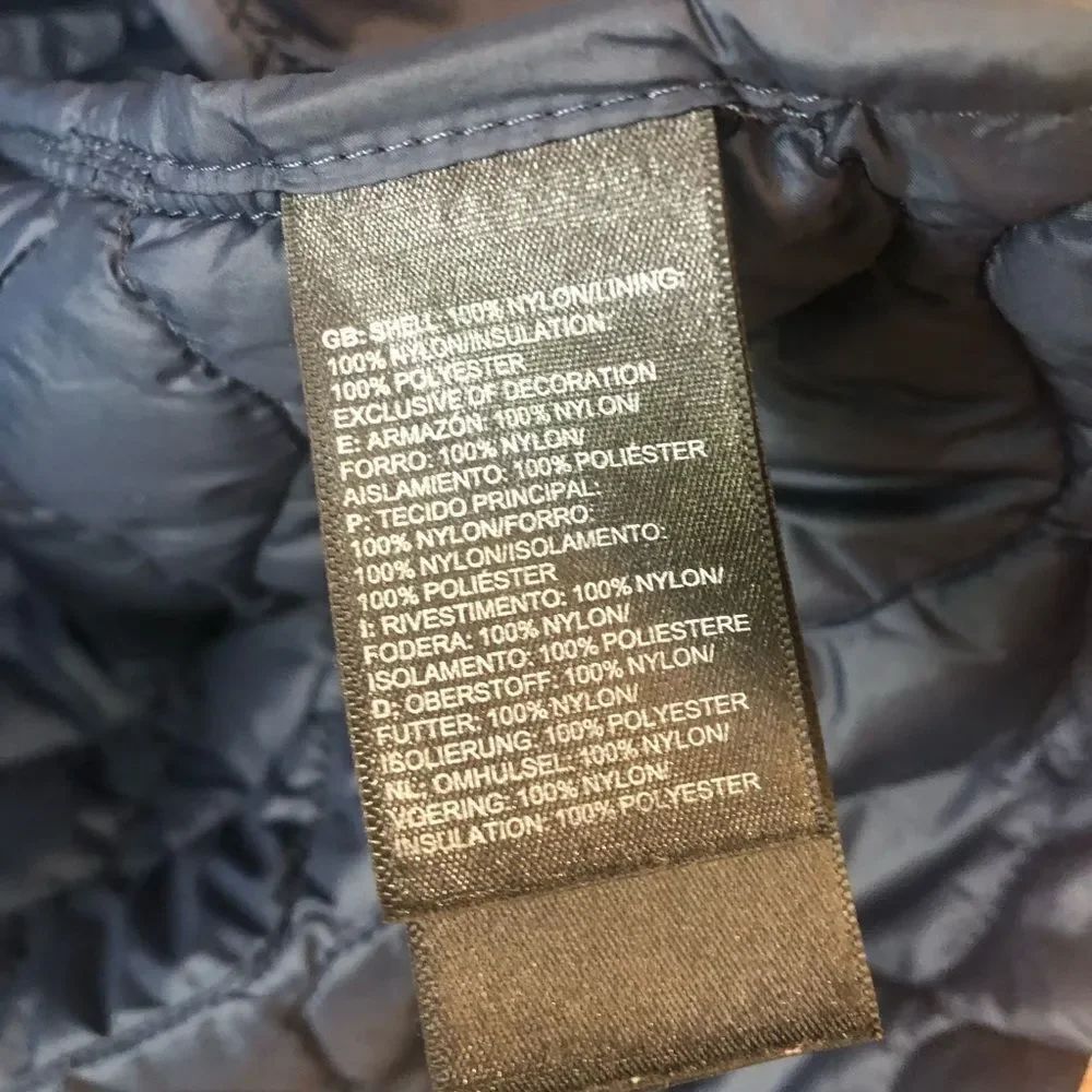 North Face Jacket Size S - Picture 7 of 7